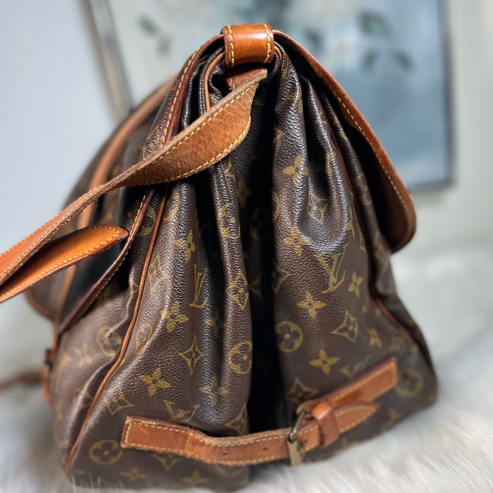 Louis Vuitton Monogram Brown & Tan Shoulder Bag - Picture 7 of 16
